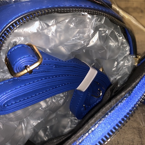 NWT ROYAL BLUE LA CROSSBODY - Picture 7 of 7